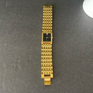 VINTAGE SEIKO QUARTZ MEN’S SLIM DRESS WATCH
